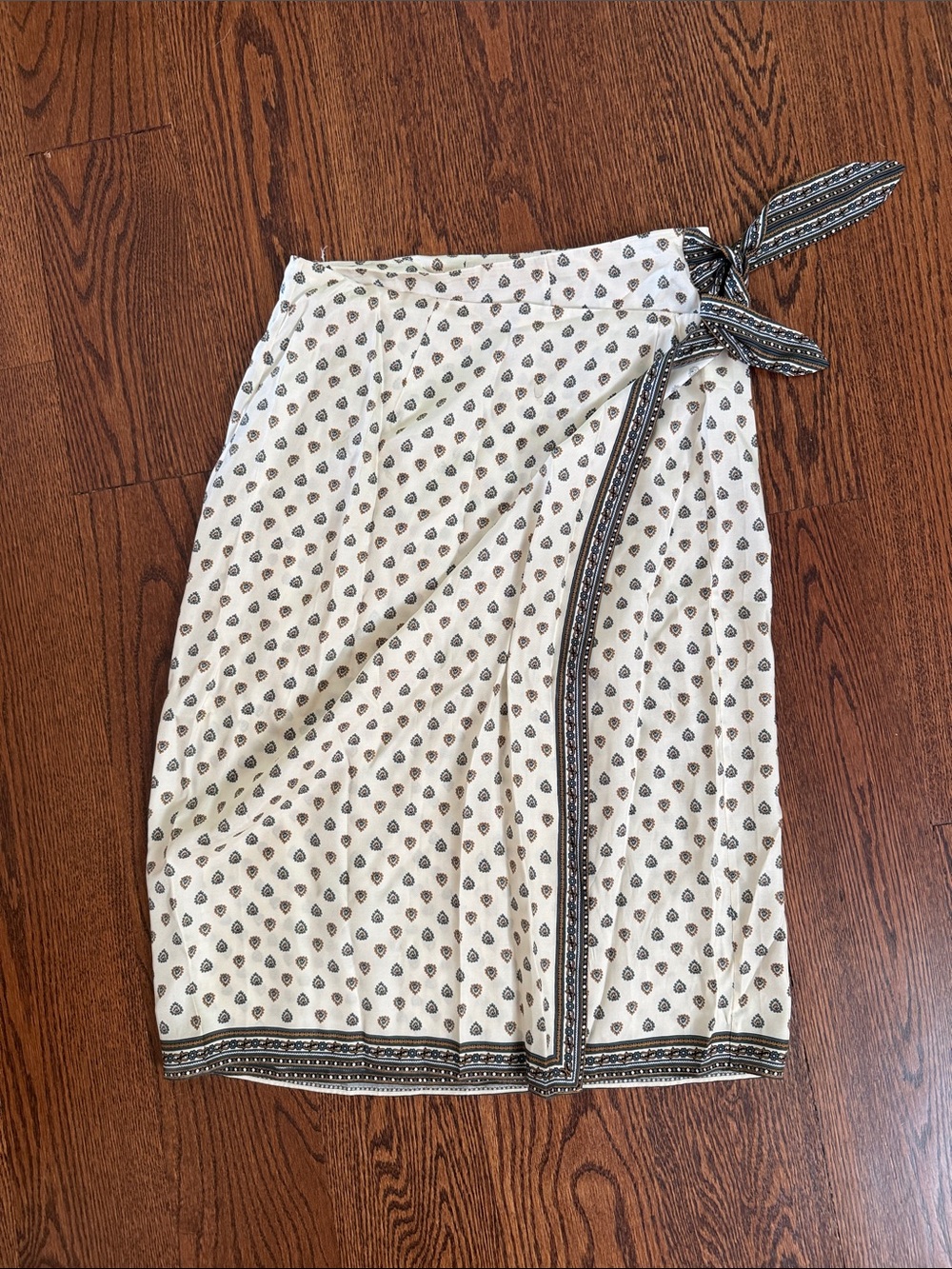 DÔEN Delia wrap skirt in Riviera Foulard